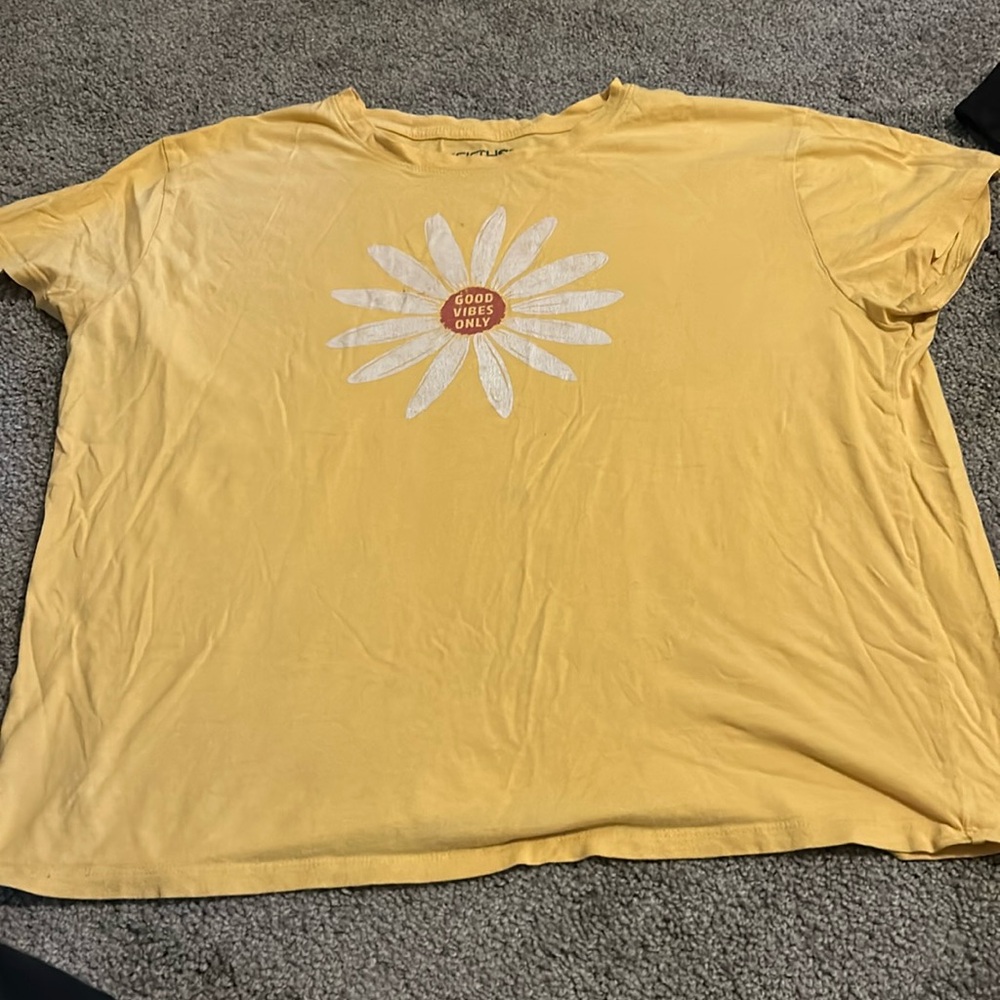 Women t shirt size L